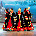 Хореографический ансамбль народно-сценического танца "КалинА" руководитель Капитолина Ильина