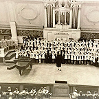 Сводный хор на сцене Капеллы