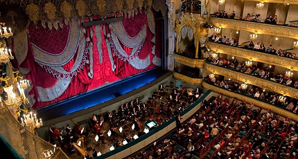 ГЕНИЙ СВЕТА И «ИДОМЕНЕЙ» С «КАЮЩИМСЯ ДАВИДОМ»