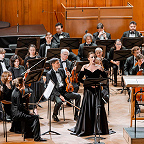 Елене Гвритишвили, Федор Безносиков и музыканты РНО. Фото Антона Галкина © Zapomni Entertainment