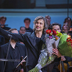 Филипп Чижевский на поклонах. Фото предоставлено пресс-службой Московской филармонии