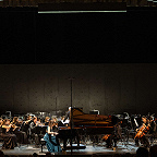 Александра Стычкина и оркестр Новой Оперы. Фото Екатерины Христовой