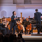 Витторио Григоло, Тимур Зангиев и музыканты РНО. Фото предоставлено пресс-службой Московской филармонии