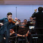 Равиль Ислямов, Федор Безносиков и музыканты РНМСО. Фото предоставлено пресс-службой Московской филармонии