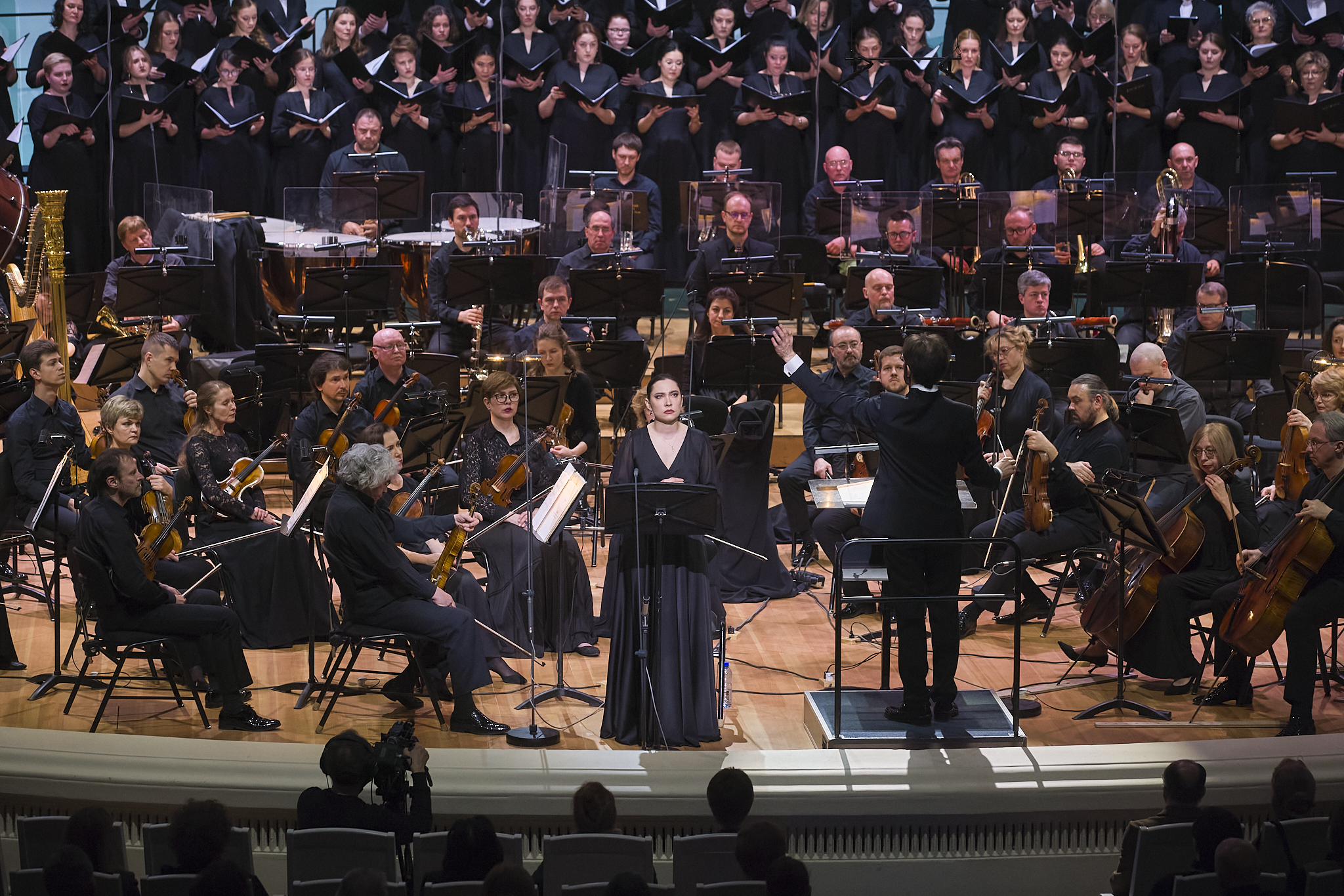  Полина Шароварова, Алексей Рубин, музыканты ГАСО и Хор Свешникова. Фото предоставлено пресс-службой Московской филармонии